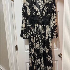 Floral Black and Cream Women's Kimono
